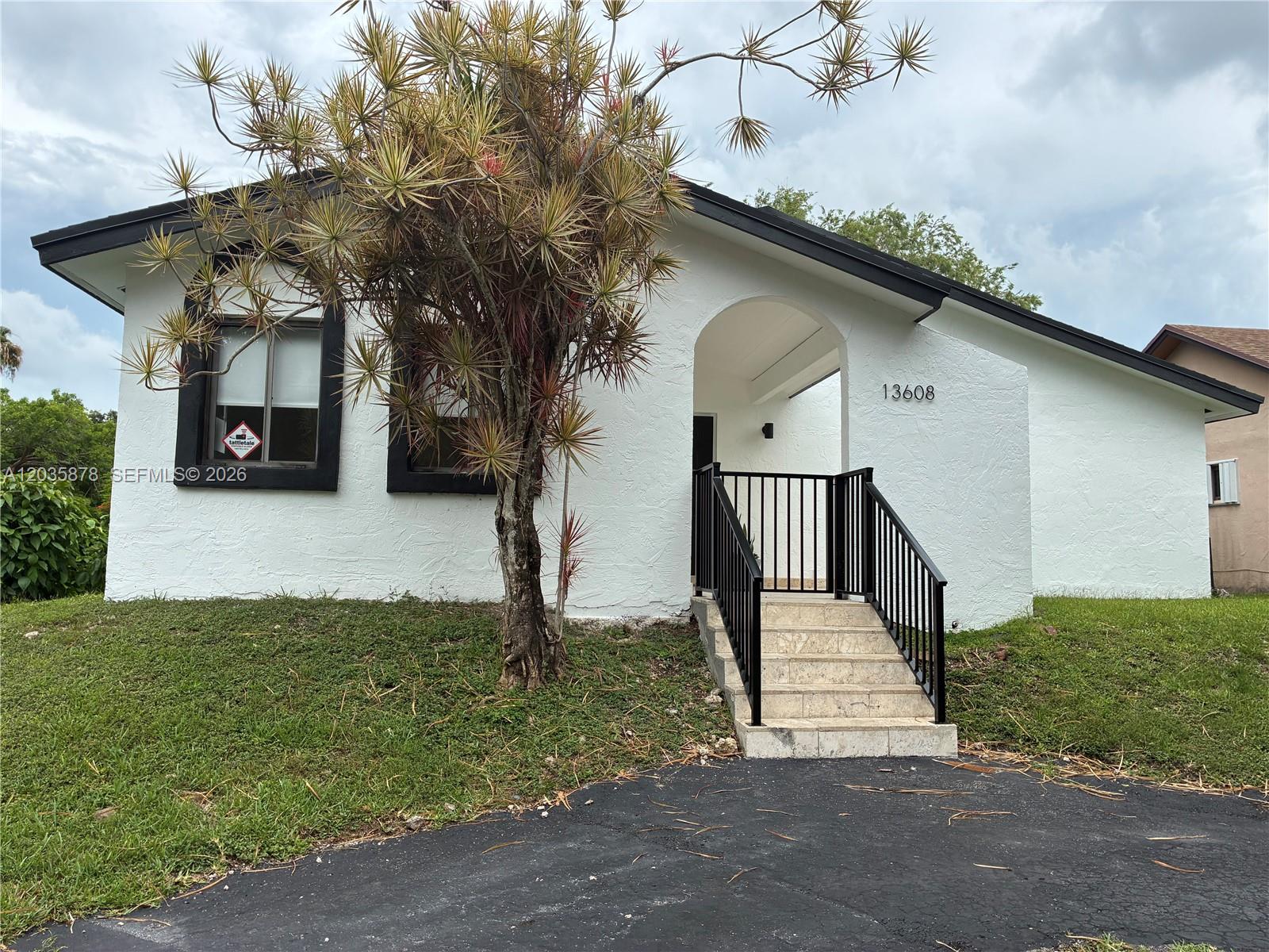 13608 Southwest 286th Terrace Homestead, FL 33033 - Photo 1 of 9