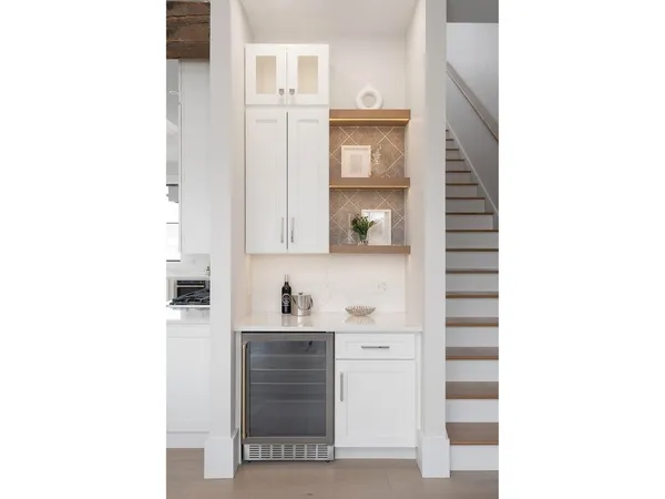 $2,795,000 | 980 Green End Avenue, Middletown, RI 02842