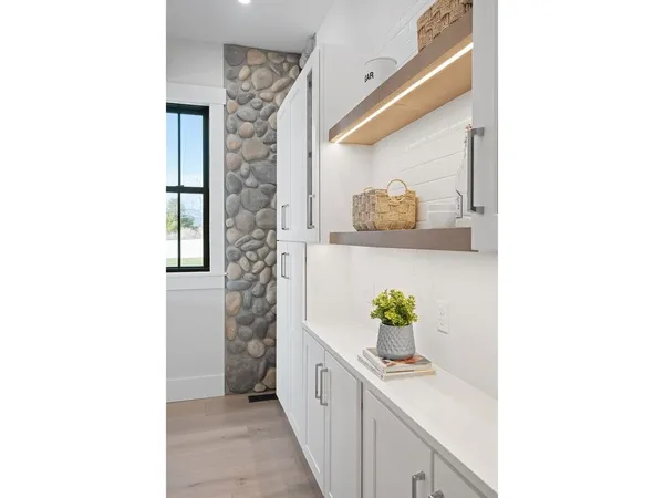 $2,795,000 | 980 Green End Avenue, Middletown, RI 02842