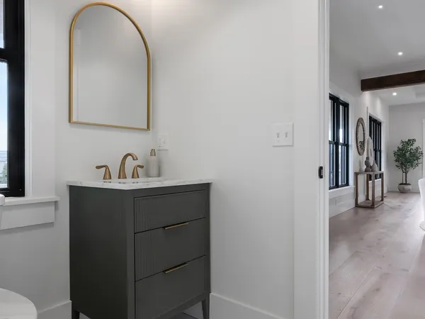 $2,795,000 | 980 Green End Avenue, Middletown, RI 02842