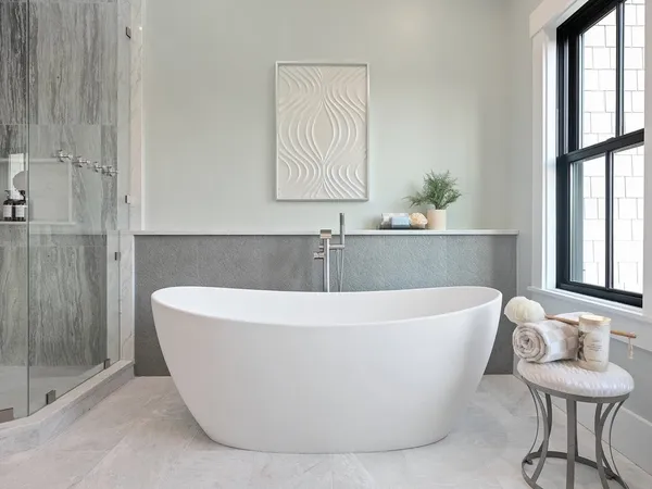 $2,795,000 | 980 Green End Avenue, Middletown, RI 02842