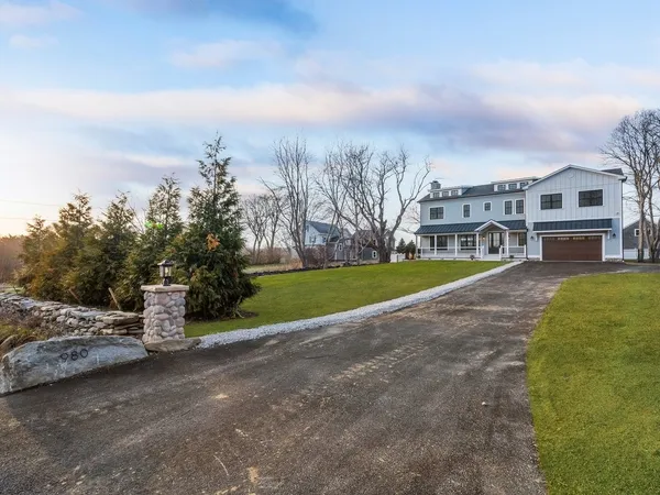 $2,795,000 | 980 Green End Avenue, Middletown, RI 02842