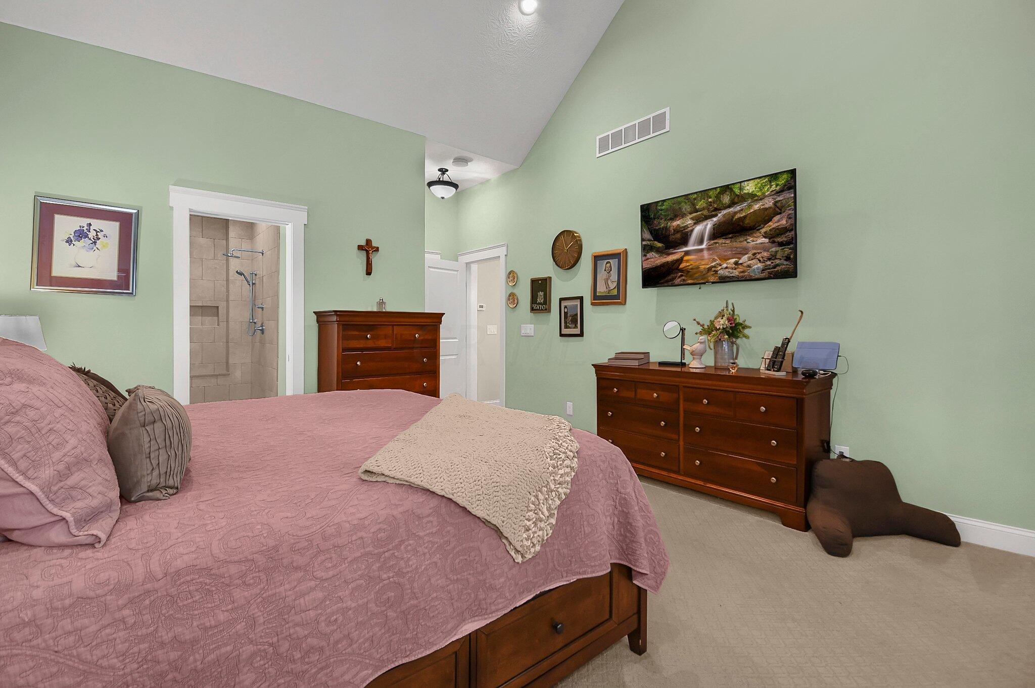 5763 Piatt Road Lewis Center, OH 43035 - Photo 13 of 36 Primary Suite