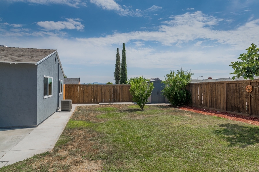 10130 Gem Tree Way Santee, CA 92071 - Photo 16 of 21 Gallery Image 16