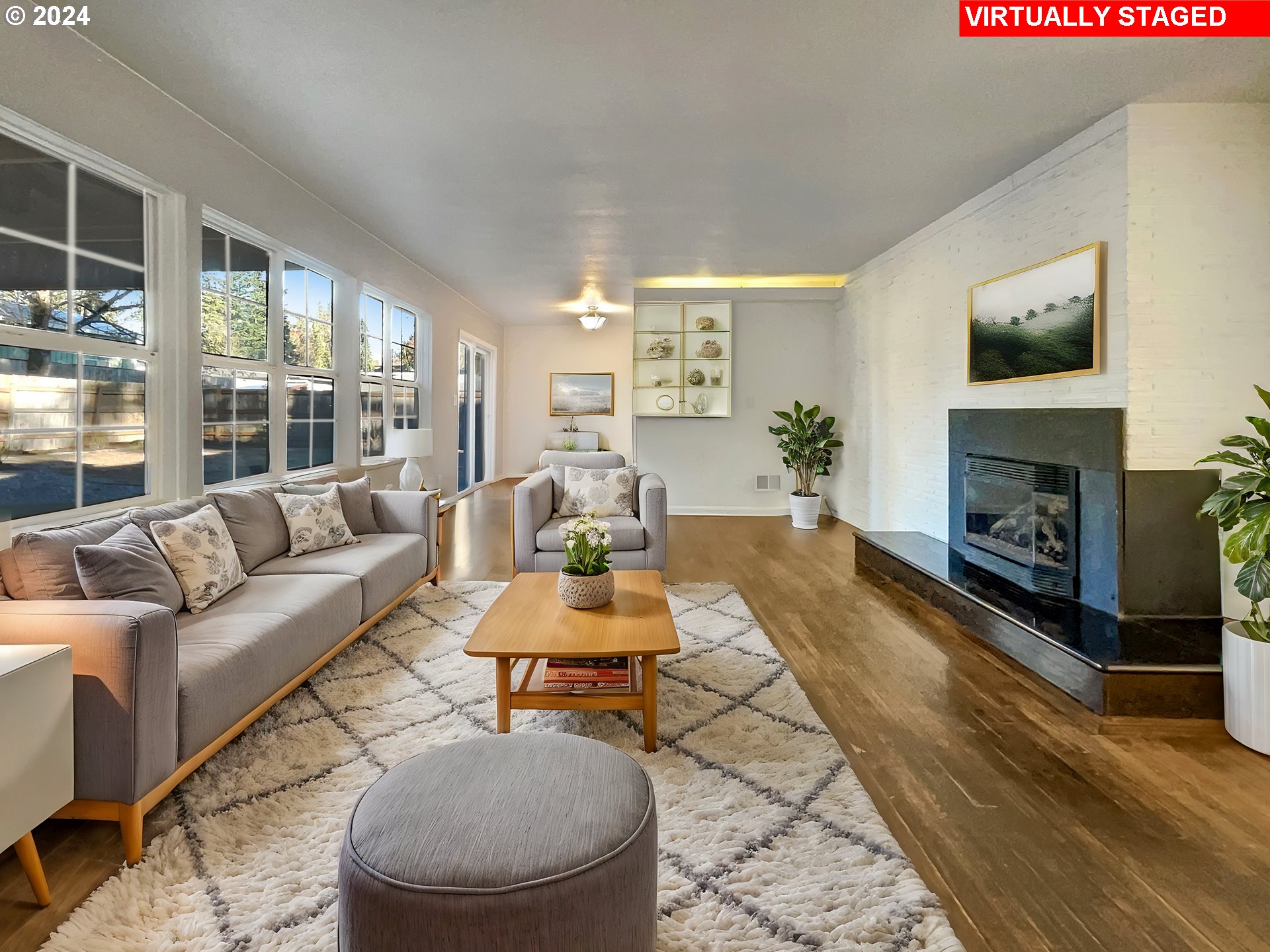 7601 Southeast Roots Road Milwaukie, OR 97267 - Photo 2 of 22 Gallery Image 2