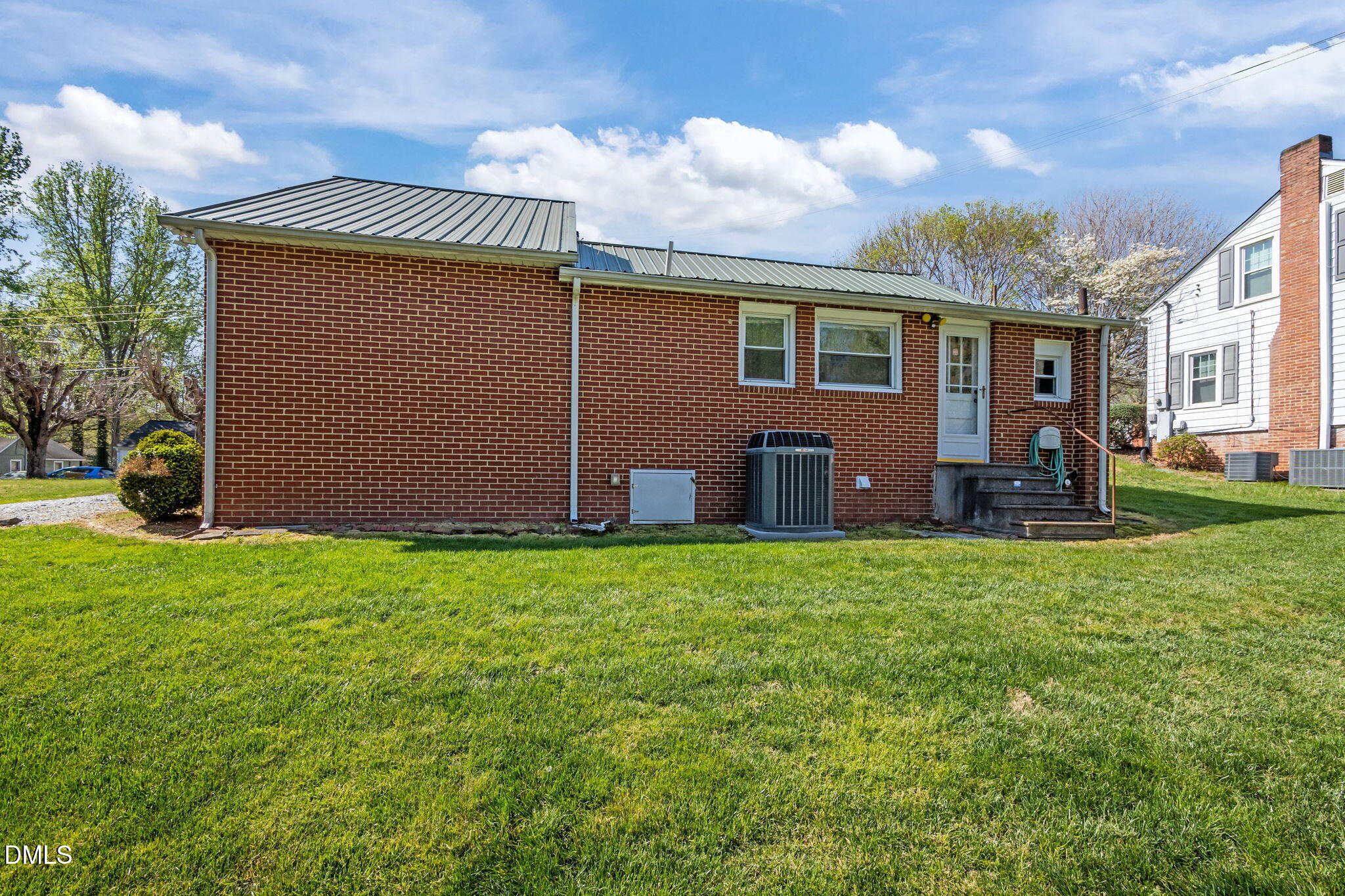 320 Barnett Avenue Roxboro, NC 27573 - Photo 29 of 48 39-web-or-mls-P1116024