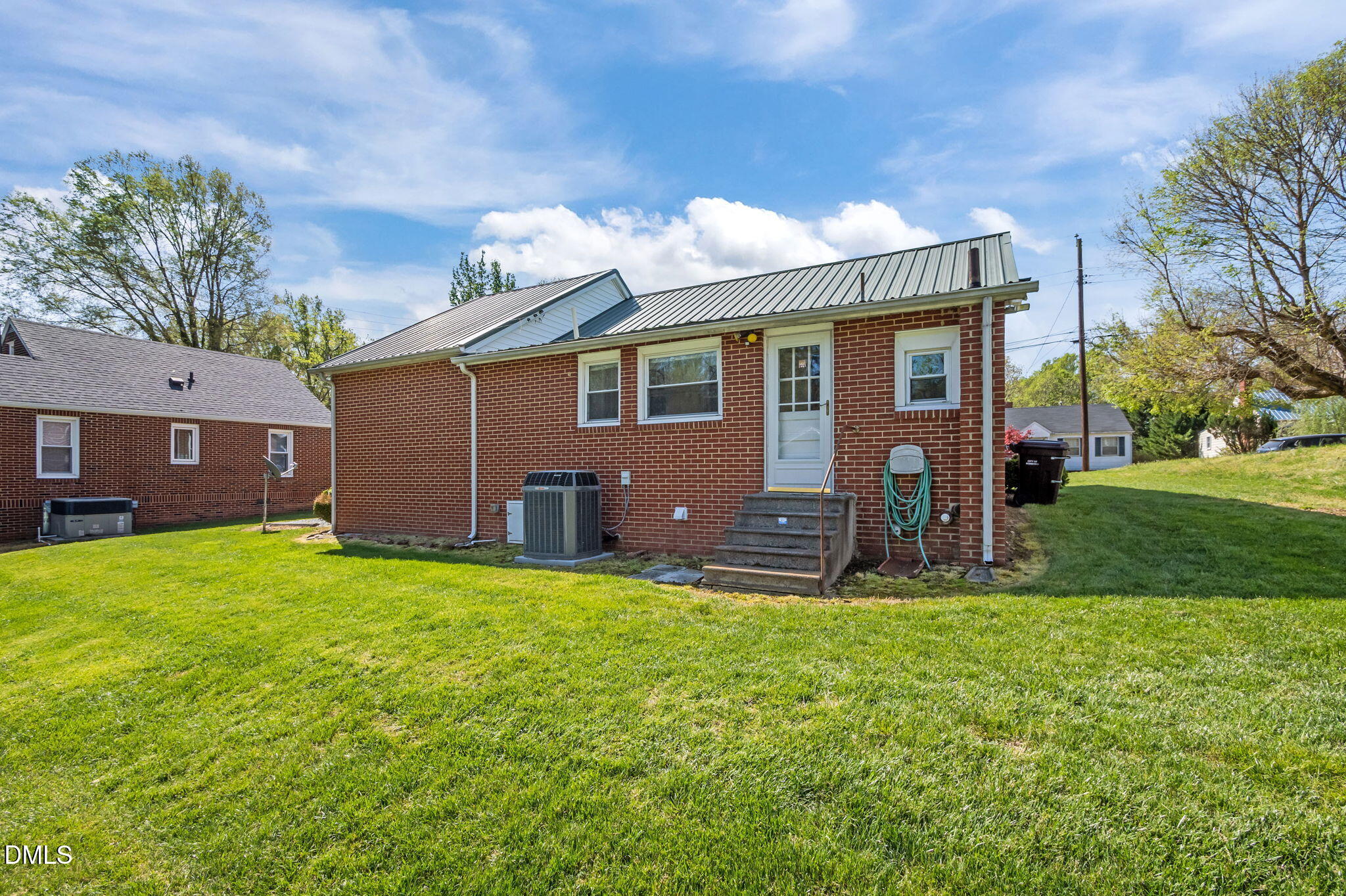 320 Barnett Avenue Roxboro, NC 27573 - Photo 30 of 48 40-web-or-mls-P1116025