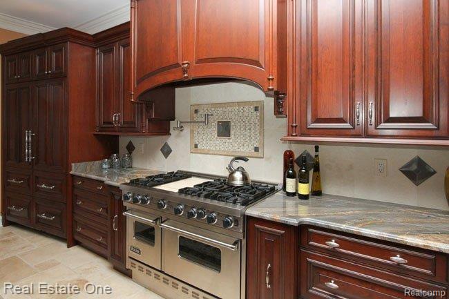 3833 Pointe Tremble Road Algonac, MI 48001 - Photo 15 of 25 Kitchen