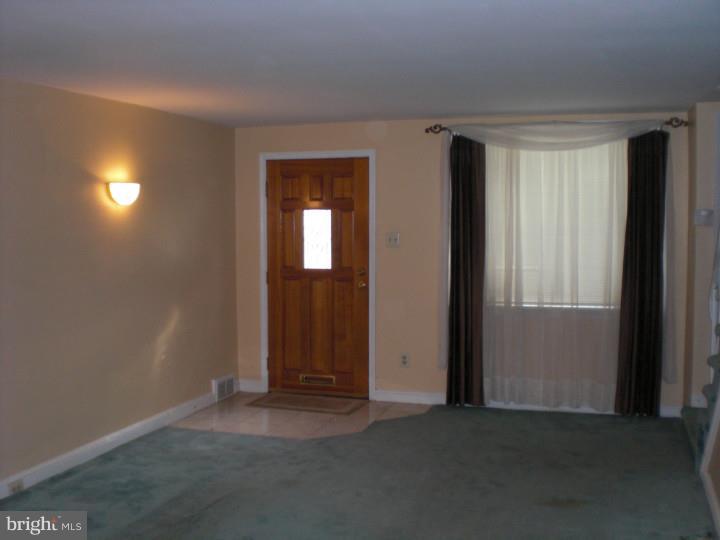 1813 Merribrook Road Philadelphia, PA 19151 - Photo 4 of 20 Gallery Image 4