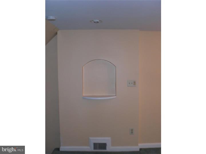 1813 Merribrook Road Philadelphia, PA 19151 - Photo 7 of 20 Gallery Image 7
