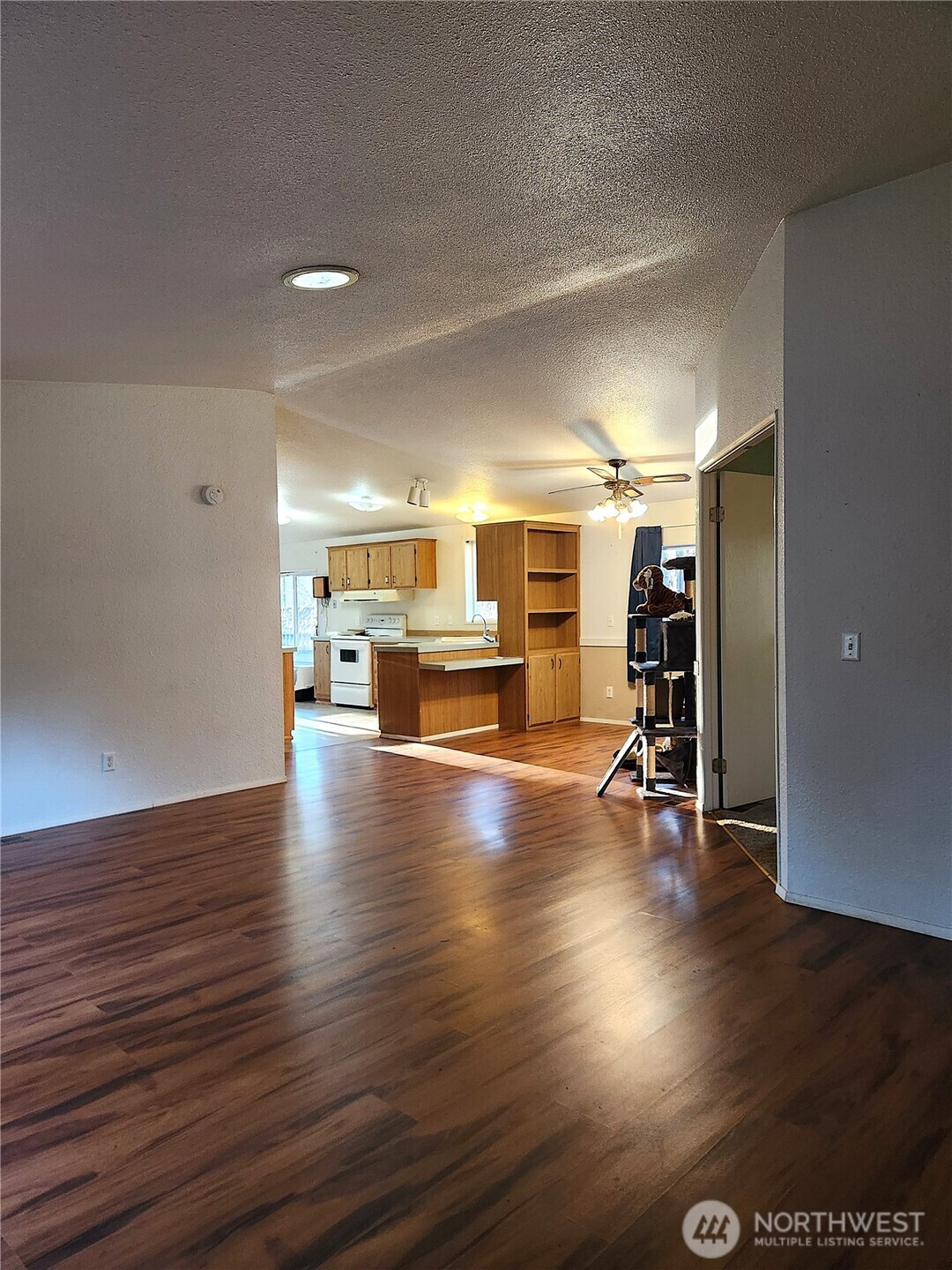 231 Southeast Whitener Road Shelton, WA 98584 - Photo 3 of 28