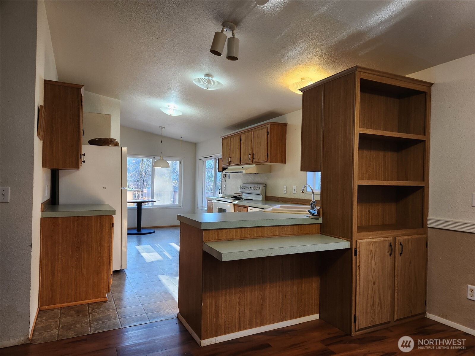 231 Southeast Whitener Road Shelton, WA 98584 - Photo 8 of 28