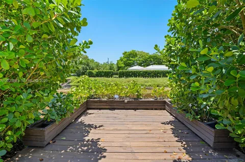 $2,375,000 | 11100 Southwest 73rd Court, Pinecrest, FL 33156
