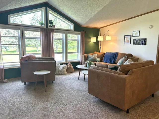 $256,000 | 55224 Highway 11, Warroad, MN 56763