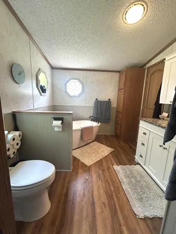 $256,000 | 55224 Highway 11, Warroad, MN 56763