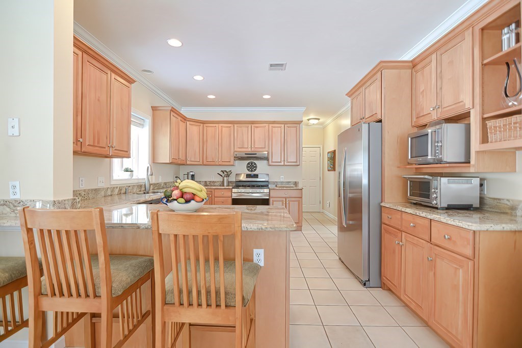 6 Thompson Road Foxboro, MA 02035 - Photo 10 of 42 Gallery Image 10