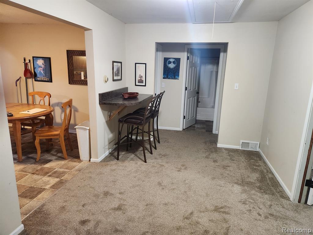 3266 Belsay Road Burton, MI 48519 - Photo 6 of 10
