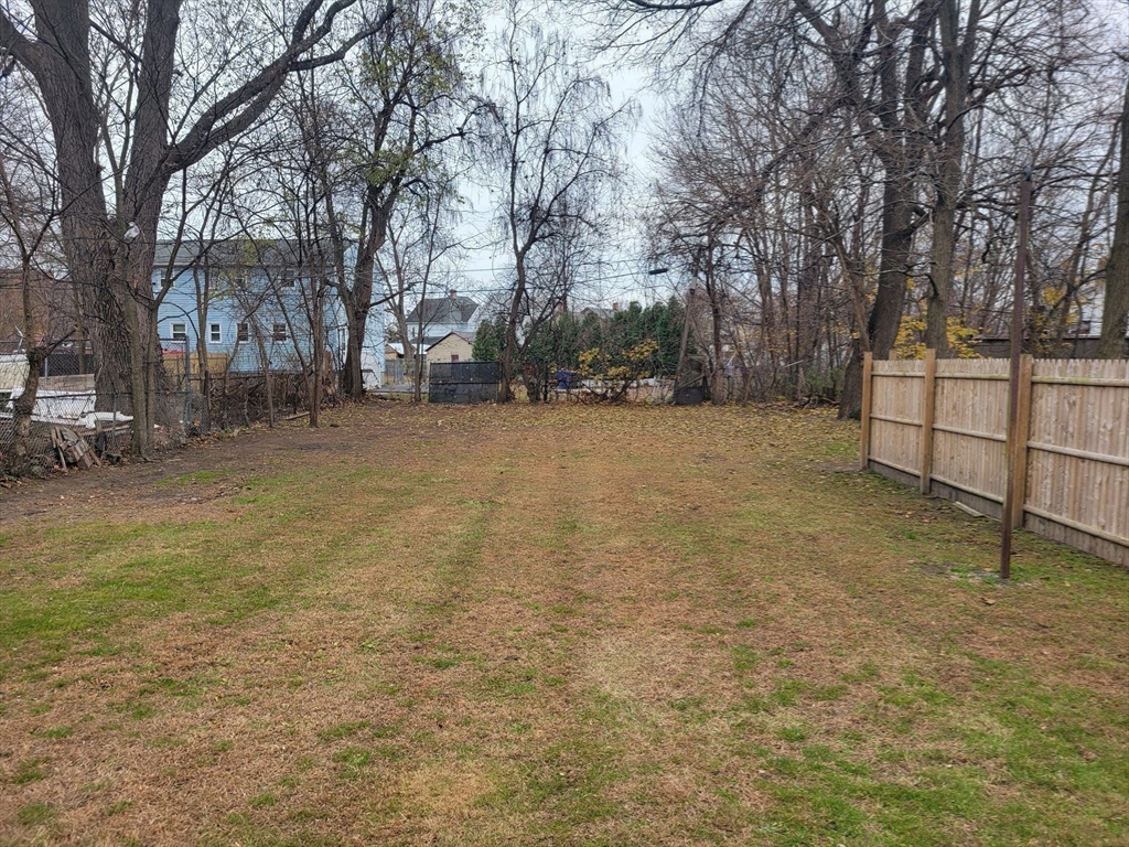 113-117 Cedar Street Springfield, MA 01105 - Photo 23 of 41 Gallery Image 23