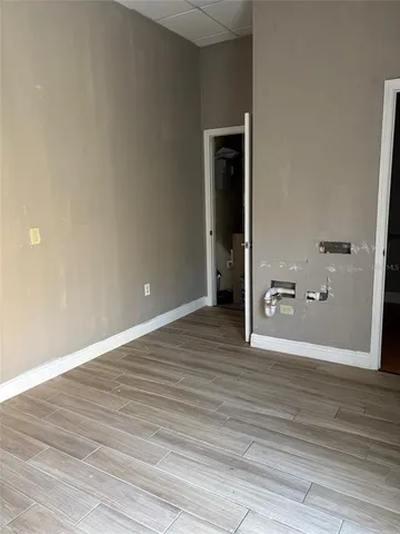 $33 | 5132 Land O' Lakes Boulevard, Unit 105, Land O' Lakes, FL 34639