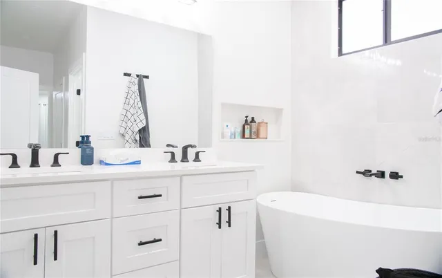 $4,300 | 15435 Verona Avenue, Clearwater, FL 33760