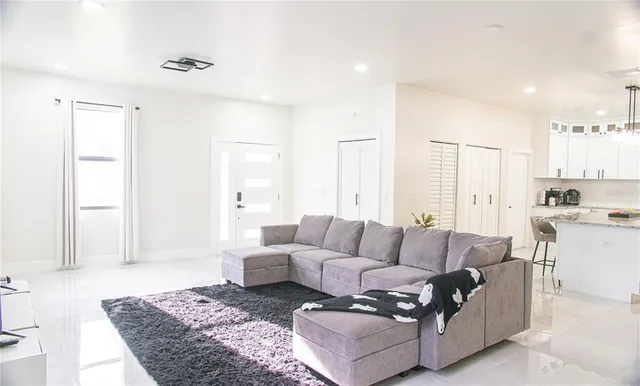 $4,300 | 15435 Verona Avenue, Clearwater, FL 33760