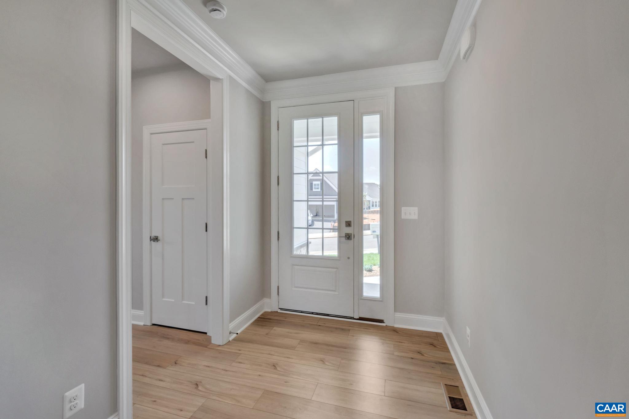 101 Springdale Road Waynesboro, VA 22980 - Photo 6 of 44 Gallery Image 6