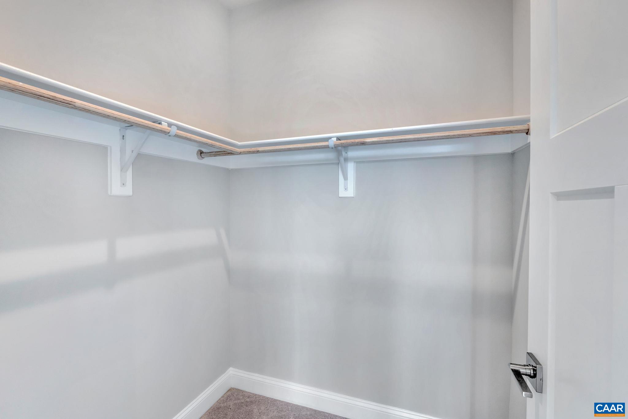101 Springdale Road Waynesboro, VA 22980 - Photo 10 of 44 Gallery Image 10