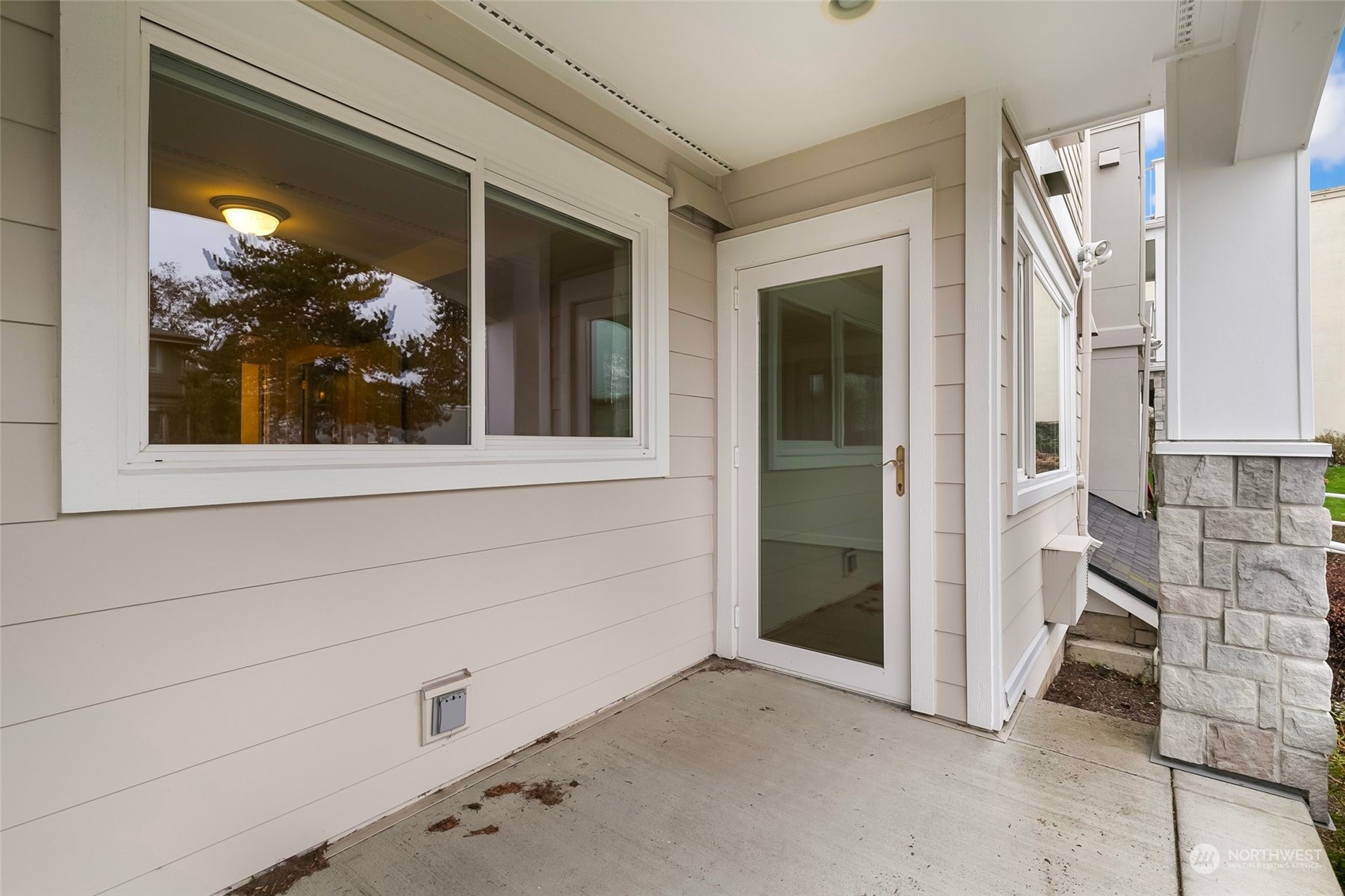 400 Walnut Street, Unit 103 Edmonds, WA 98020 - Photo 4 of 30 Gallery Image 4
