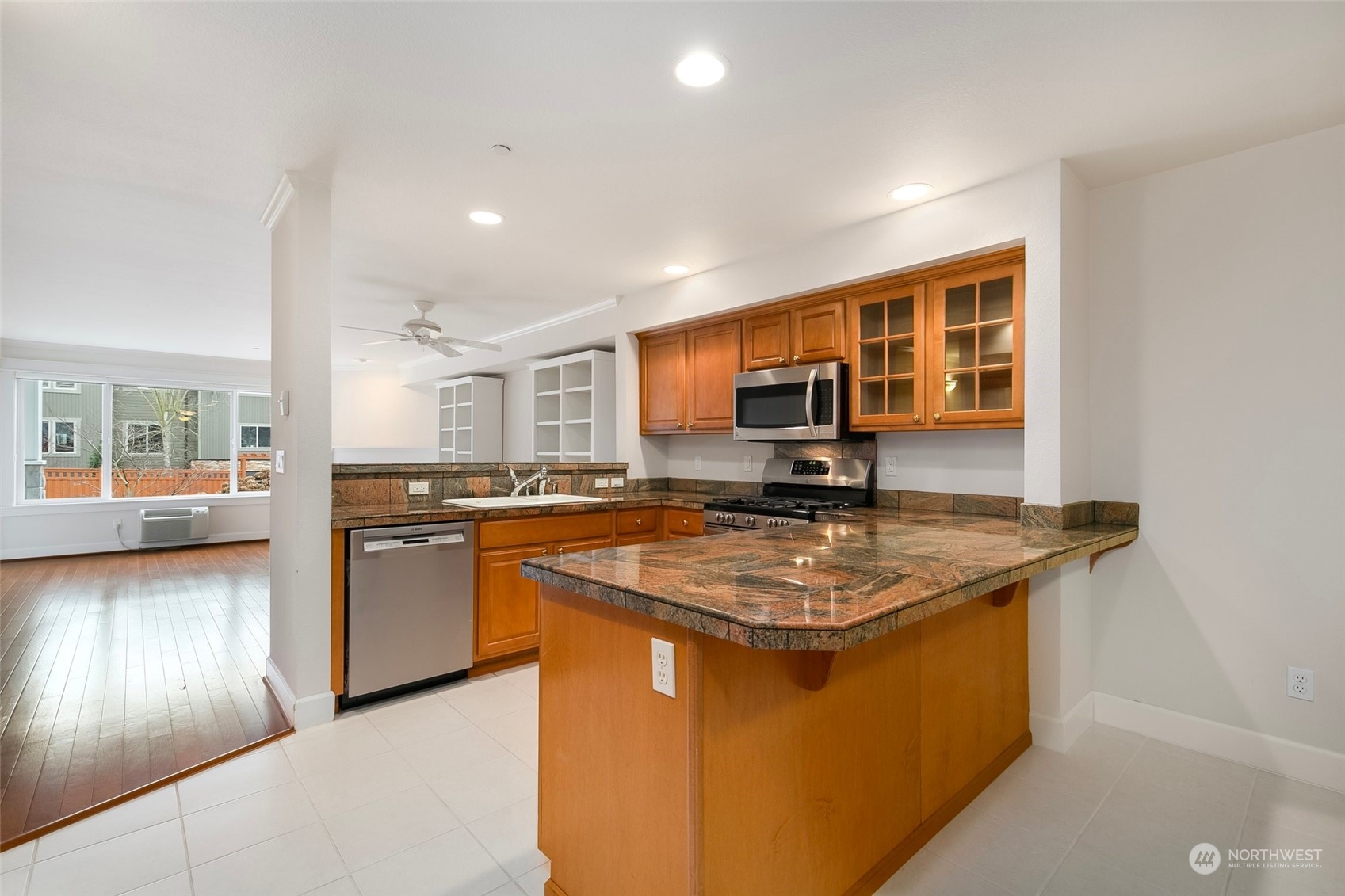 400 Walnut Street, Unit 103 Edmonds, WA 98020 - Photo 7 of 30 Gallery Image 7