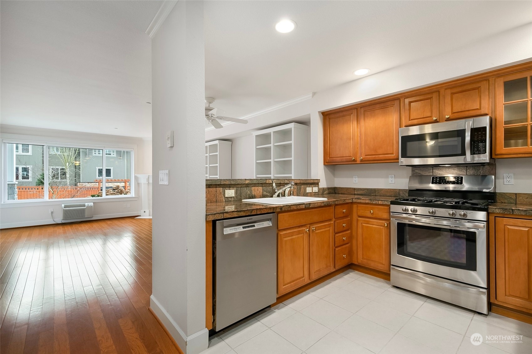 400 Walnut Street, Unit 103 Edmonds, WA 98020 - Photo 8 of 30 Gallery Image 8