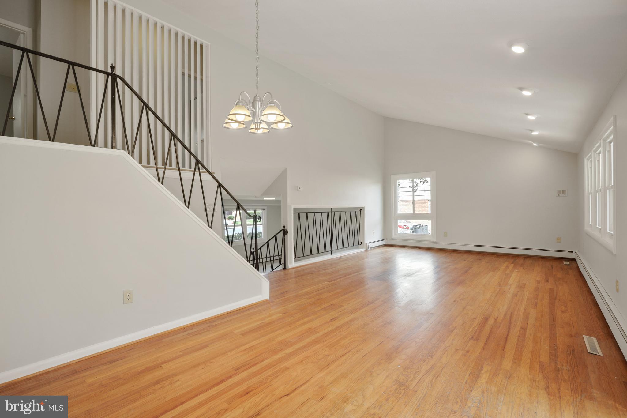 805 Hopewood Road Baltimore, MD 21208 - Photo 15 of 35