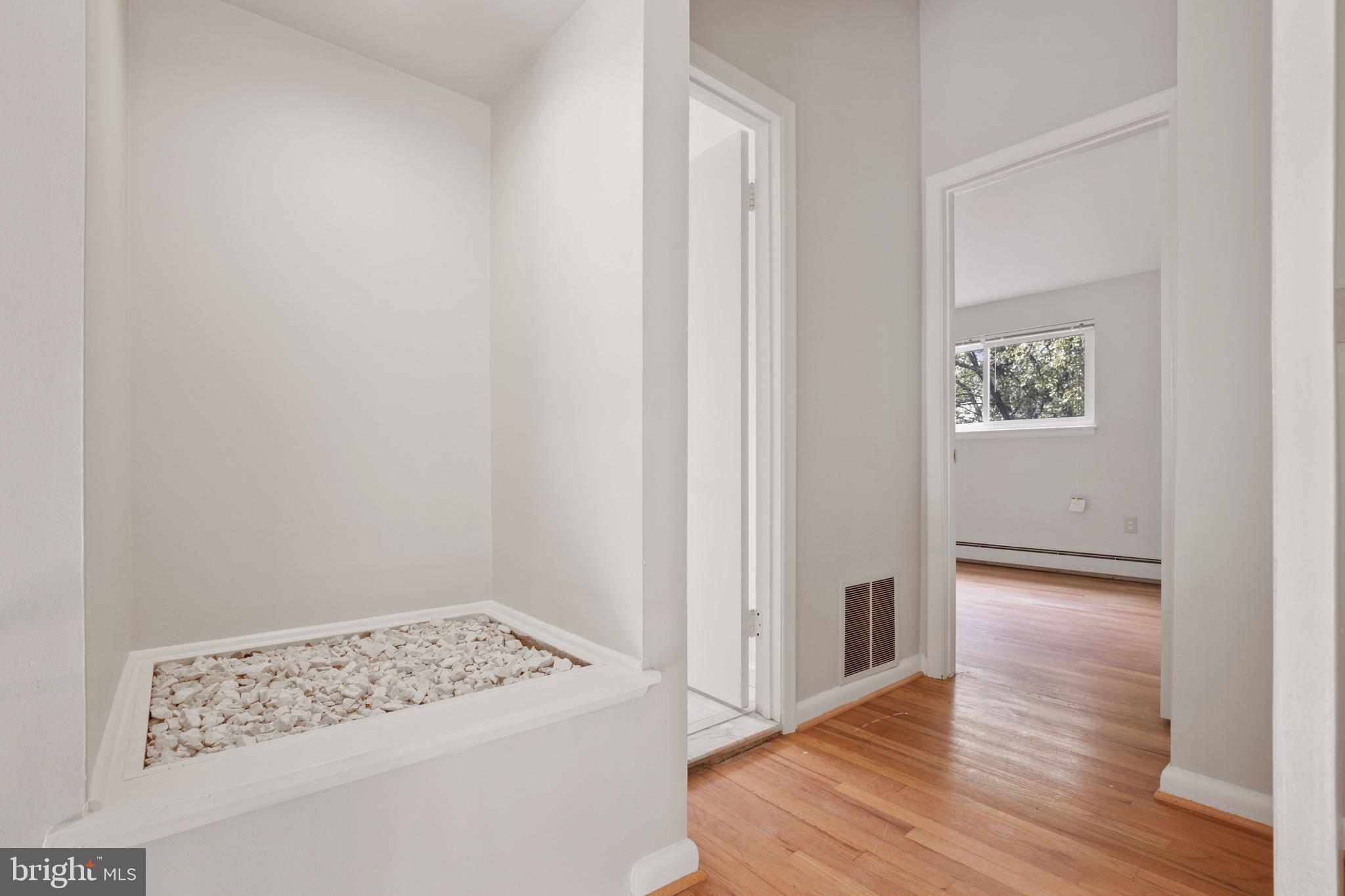 805 Hopewood Road Baltimore, MD 21208 - Photo 22 of 35