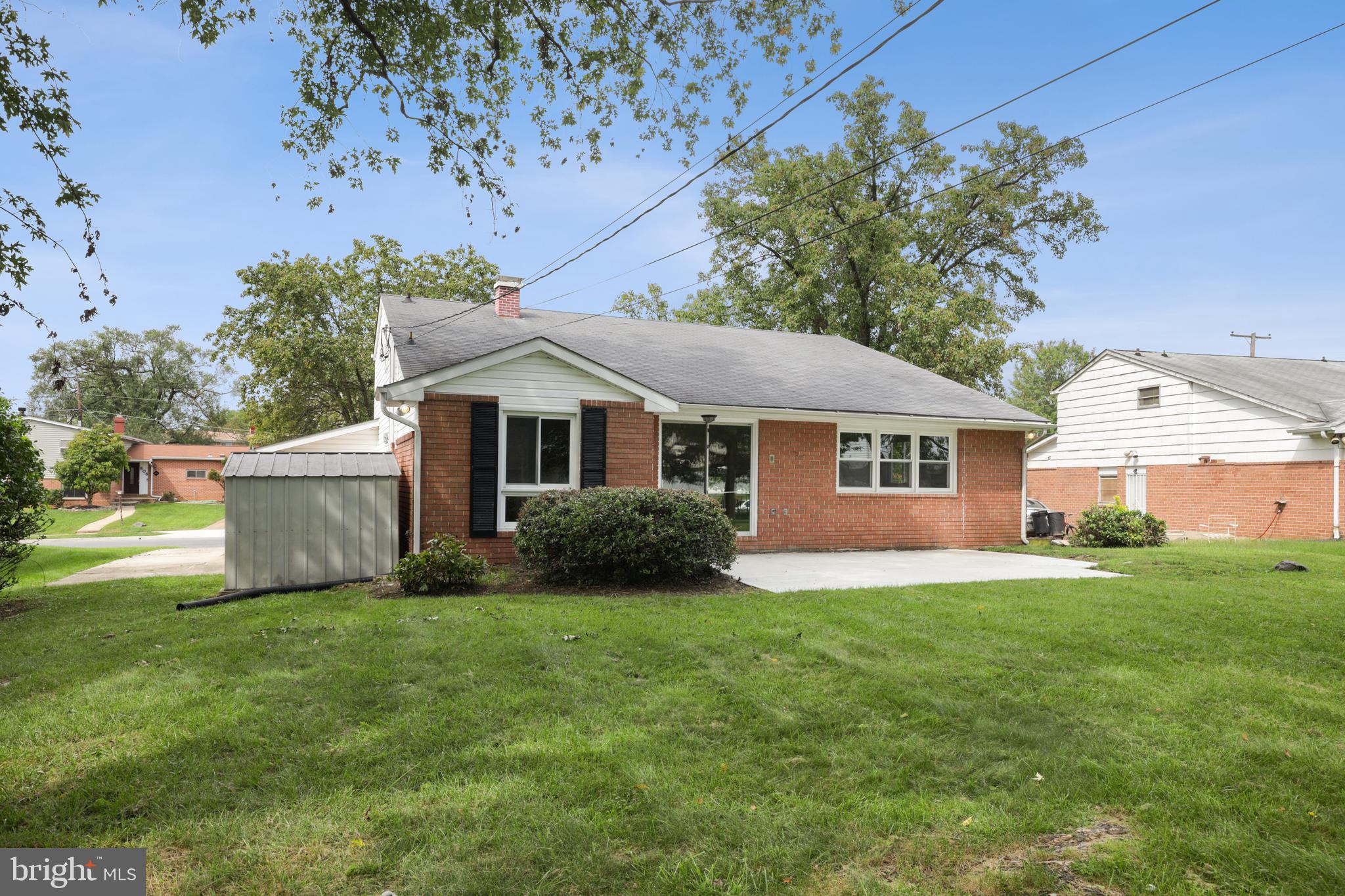 805 Hopewood Road Baltimore, MD 21208 - Photo 33 of 35