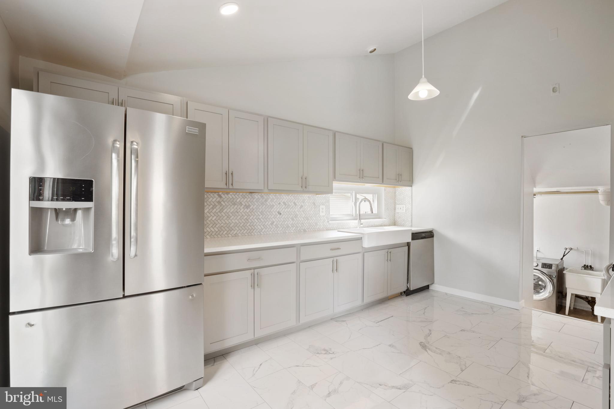 805 Hopewood Road Baltimore, MD 21208 - Photo 9 of 35 Kitchen