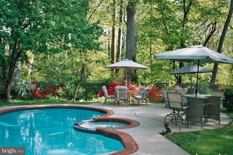 1813 Chapel Hill Road Silver Spring, MD 20906 - Photo 20 of 20 Vacation at home