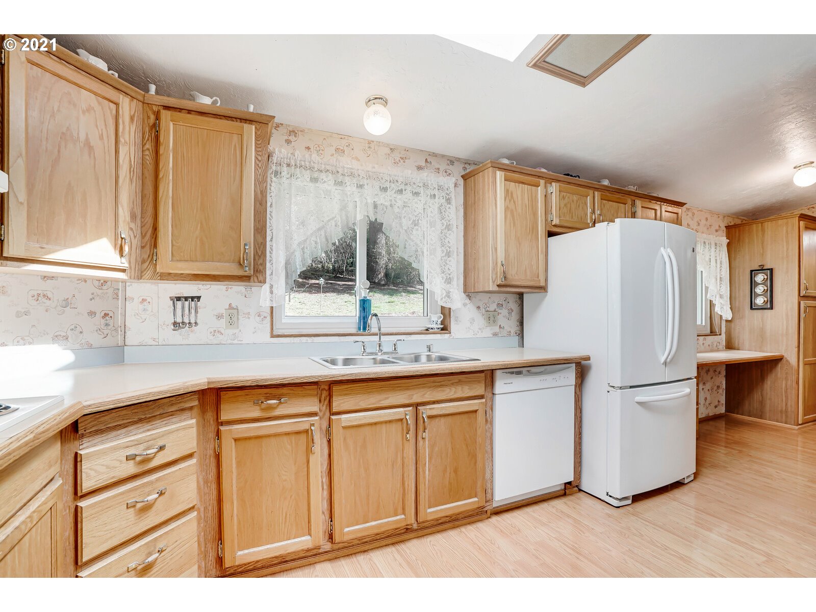 28524 Ridgeway Road Sweet Home, OR 97386 - Photo 18 of 32 Gallery Image 18