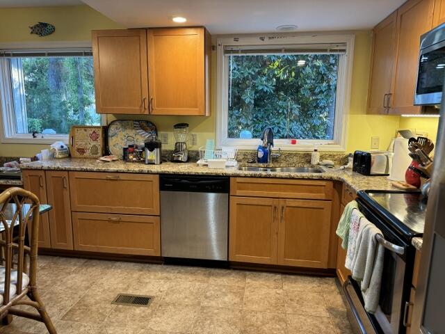 404 Sea Cloud Circle Edisto Island, SC 29438 - Photo 6 of 17 6