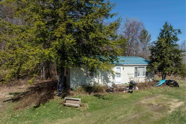 $800,000 | 107-109 Baker Road, Springfield, VT 05156