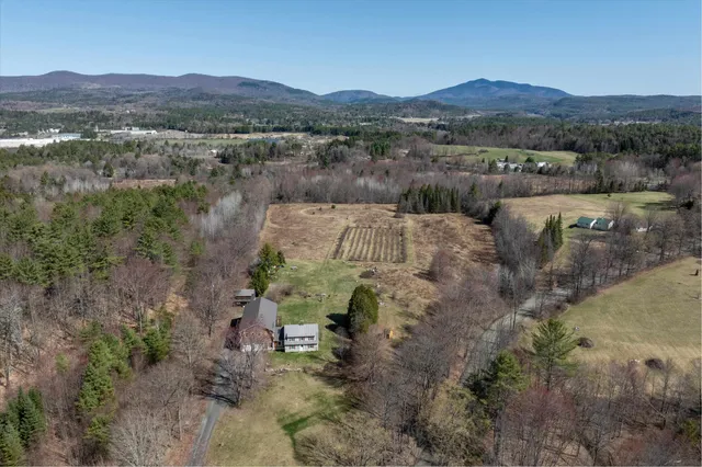 $800,000 | 107-109 Baker Road, Springfield, VT 05156