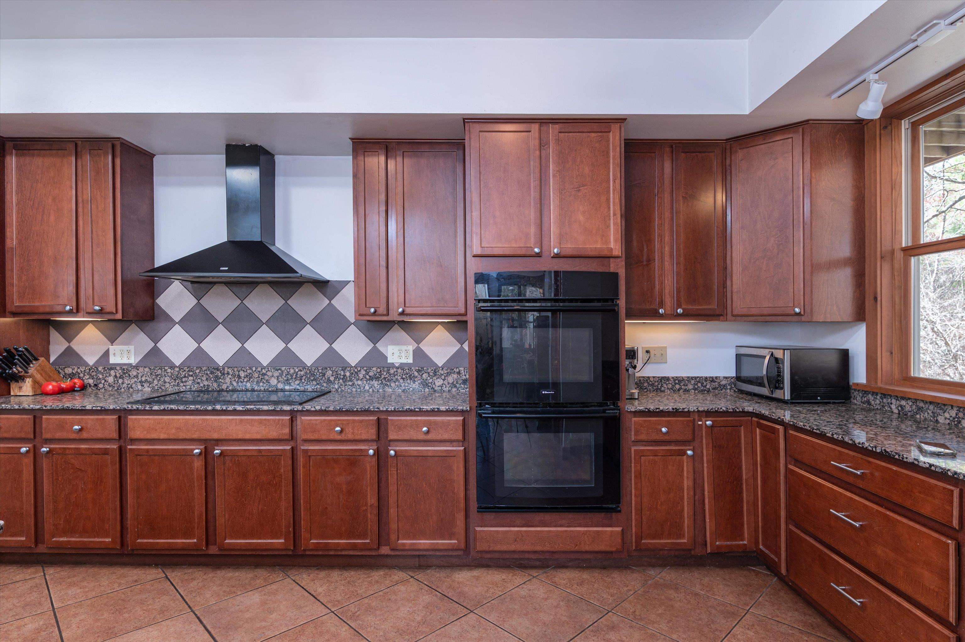 107-109 Baker Road Springfield, VT 05156 - Photo 8 of 60