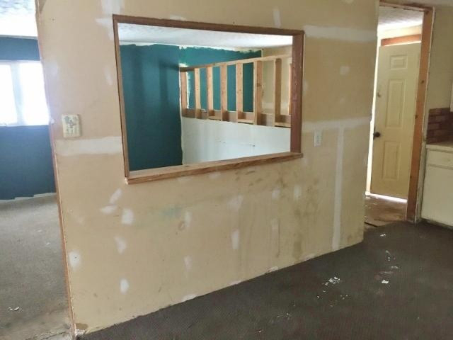 5514 Pokagon Road Berrien Springs, MI 49103 - Photo 5 of 16 12 (640x480)