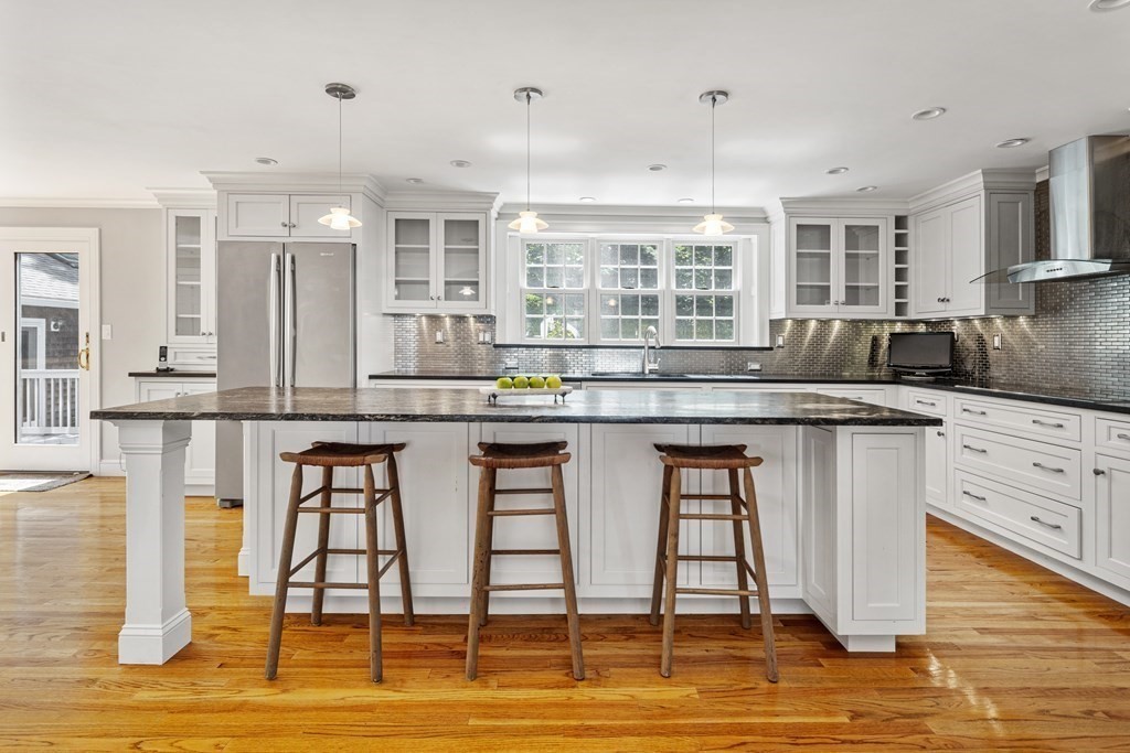 15 Sentinel Road Hingham, MA 02043 - Photo 5 of 30 Gallery Image 5