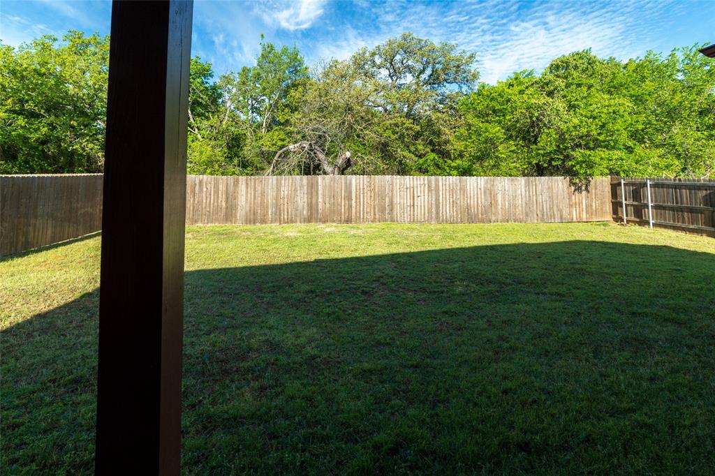 405 Titus Avenue Springtown, TX 76082 - Photo 35 of 40