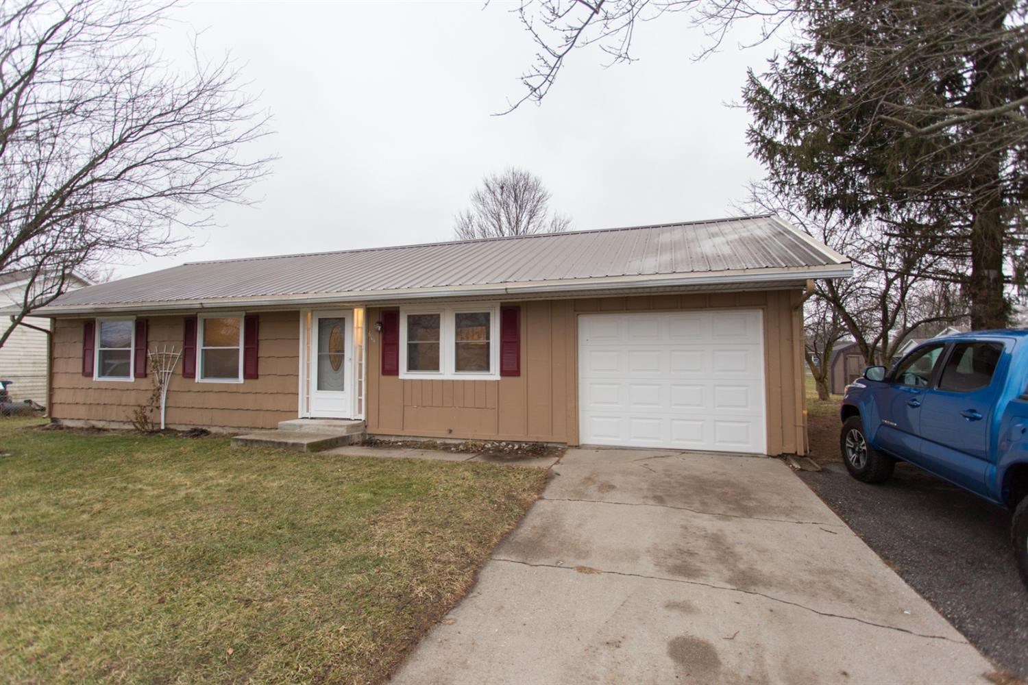 604 Exeter Road Kingsford Heights, IN 46346 - Photo 1 of 17 1500x1000