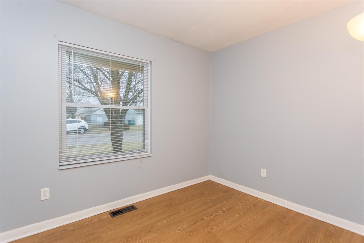 604 Exeter Road Kingsford Heights, IN 46346 - Photo 9 of 17 1500x1000
