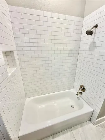 $1,995 | 1201 East Lamar Street, Sherman, TX 75090