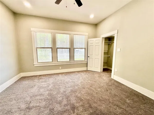 $1,995 | 1201 East Lamar Street, Sherman, TX 75090