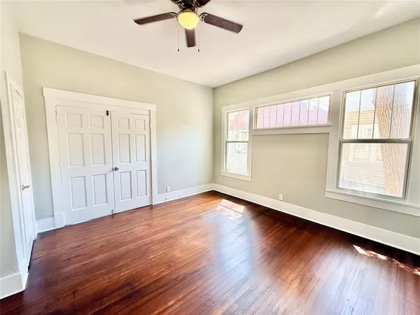 $1,995 | 1201 East Lamar Street, Sherman, TX 75090