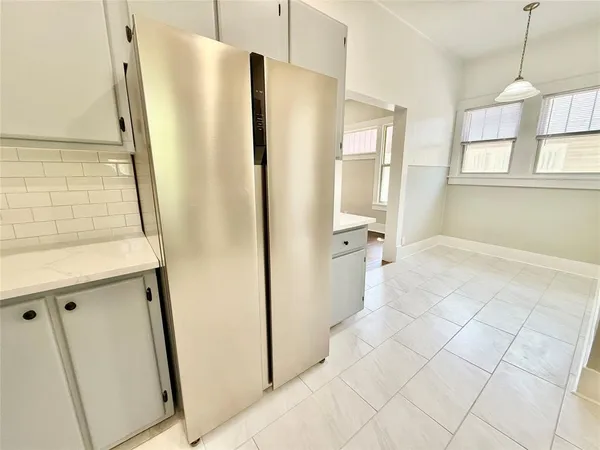 $1,995 | 1201 East Lamar Street, Sherman, TX 75090