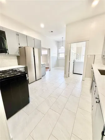 $1,995 | 1201 East Lamar Street, Sherman, TX 75090